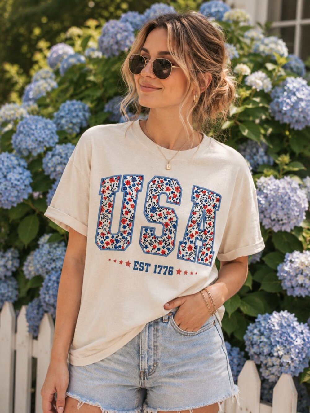Patriotic Americana USA T-Shirt Small Floral Summer Memorial Day Medium